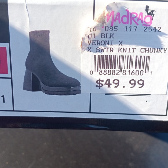 Women's boots - Picture 1 of 2